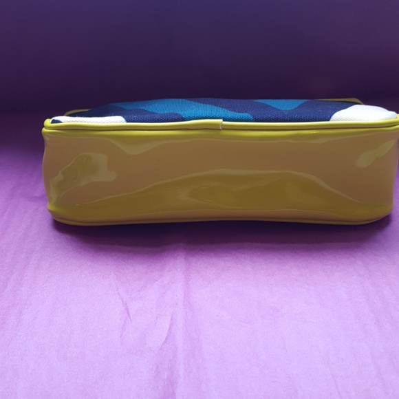 Flight 001 Blue Makeup Bag - Picture 4 of 8